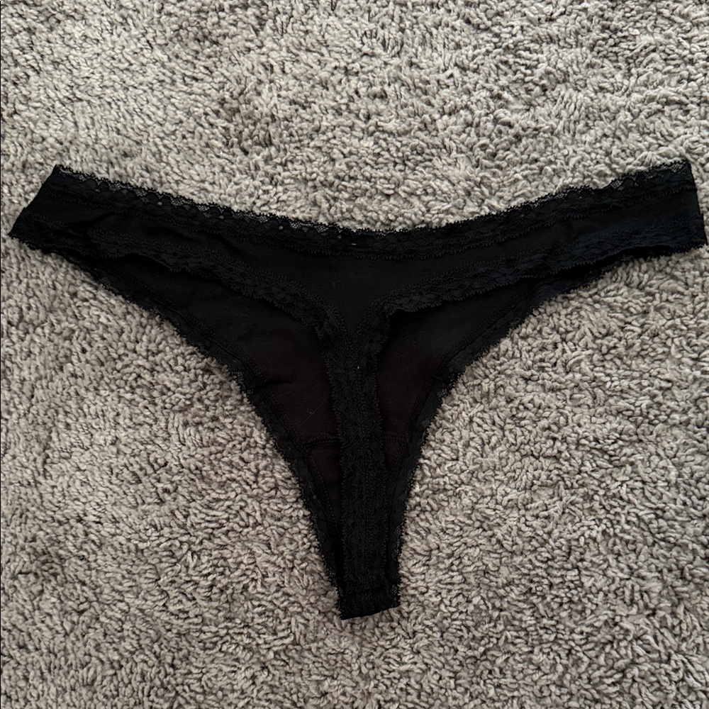 Black Lace Trim Thong - Picture 2 of 2